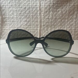 Authentic Chanel gradient back to green Sunglasses 5351 c.1560/S3